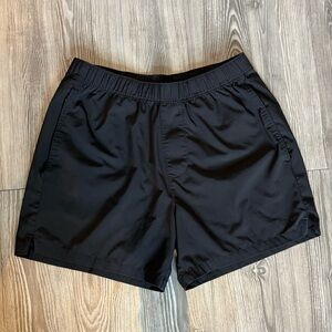 Hollister Men’s 5 inch inseam Black Athletic Shorts Medium